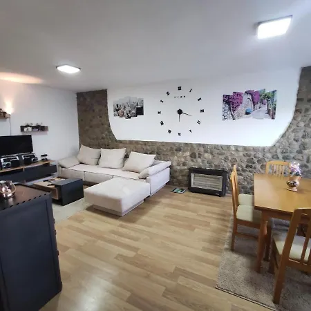 And Hostal *